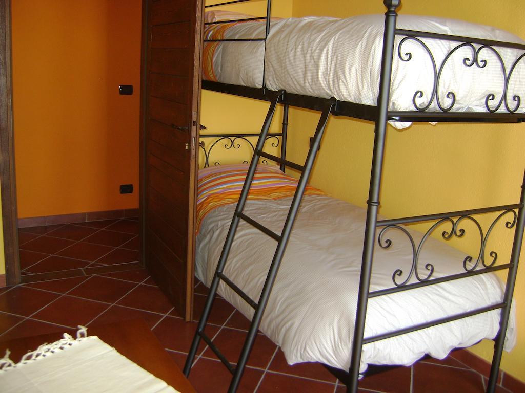 Agriturismo A Nostro Mizoun Ostana Rom bilde